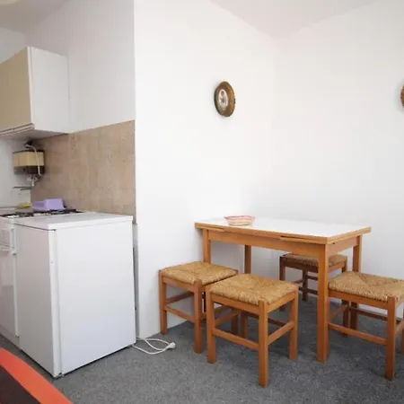 Apartamento With A Parking Space Pag - 6529 *