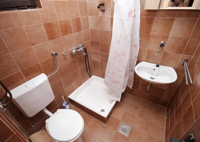 With A Parking Space Pag - 6529 *